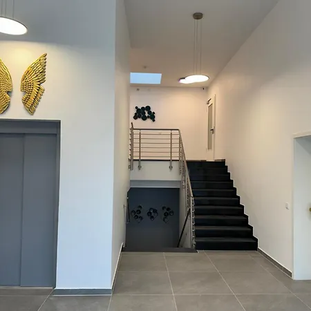 Zeitperlewohnen Beige *